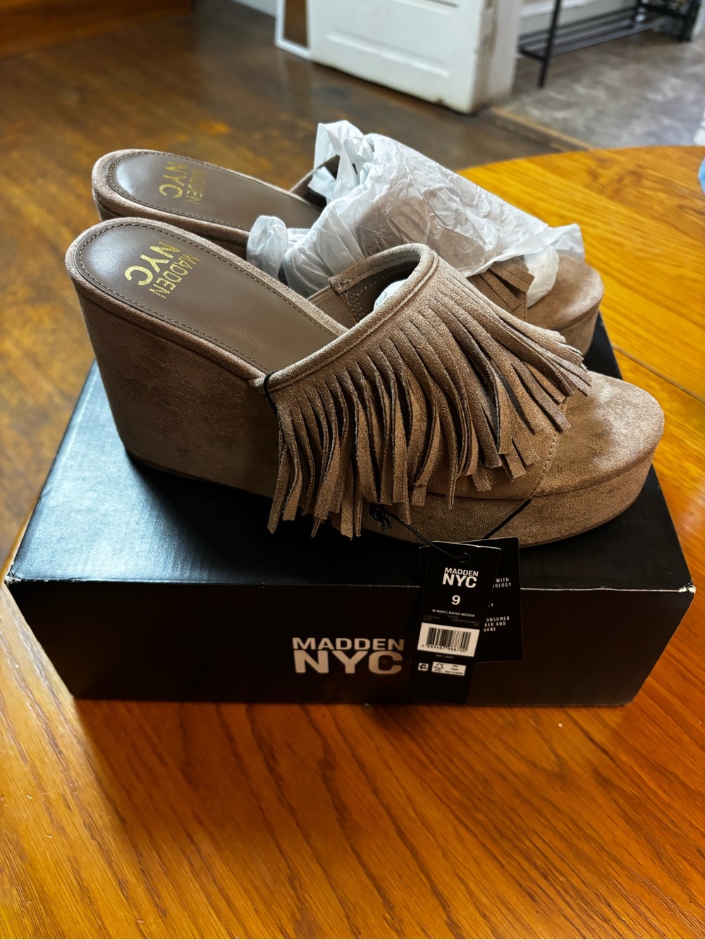 NWT Madden NYC Taupe Fringe Boho Wedges